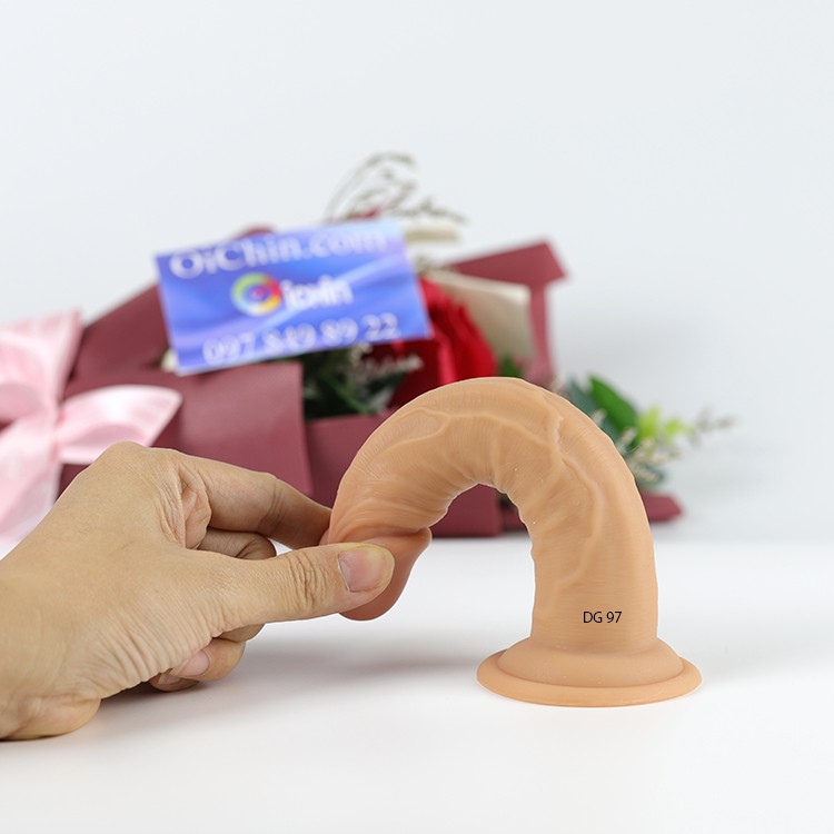 Dương vật giả silicon mềm mịn như thật, uốn cong dẻo dai