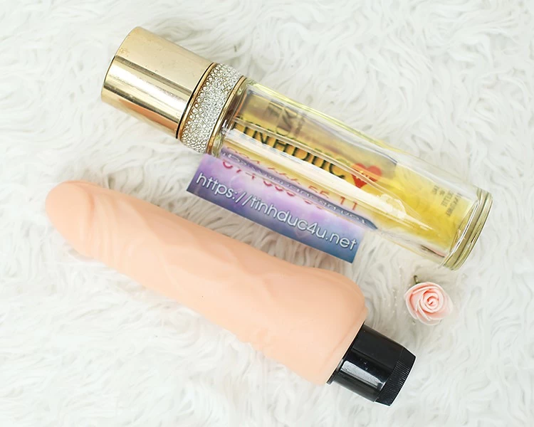 Dương vật giả Lovetoy 8 inch siêu mềm rung mạnh mẽ kích thích