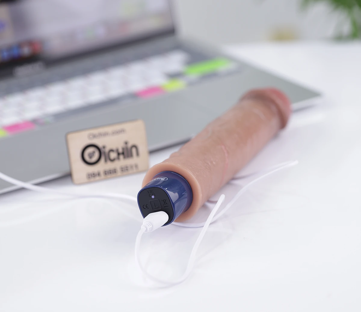 Lovetoy Softee Real 9 inch gân guốc 10 chế độ rung mạnh mẽ Lovetoy Softee Real 9 inch gân guốc 10 chế độ rung mạnh mẽ