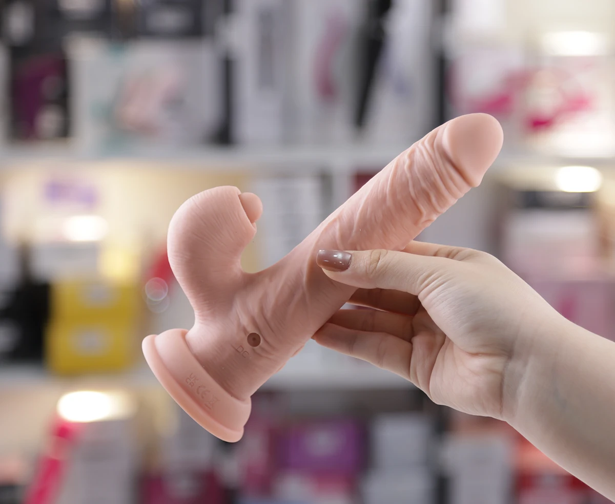 Loving World Knight rung thụt tốc độ cao làm ấm điều khiển từ xa