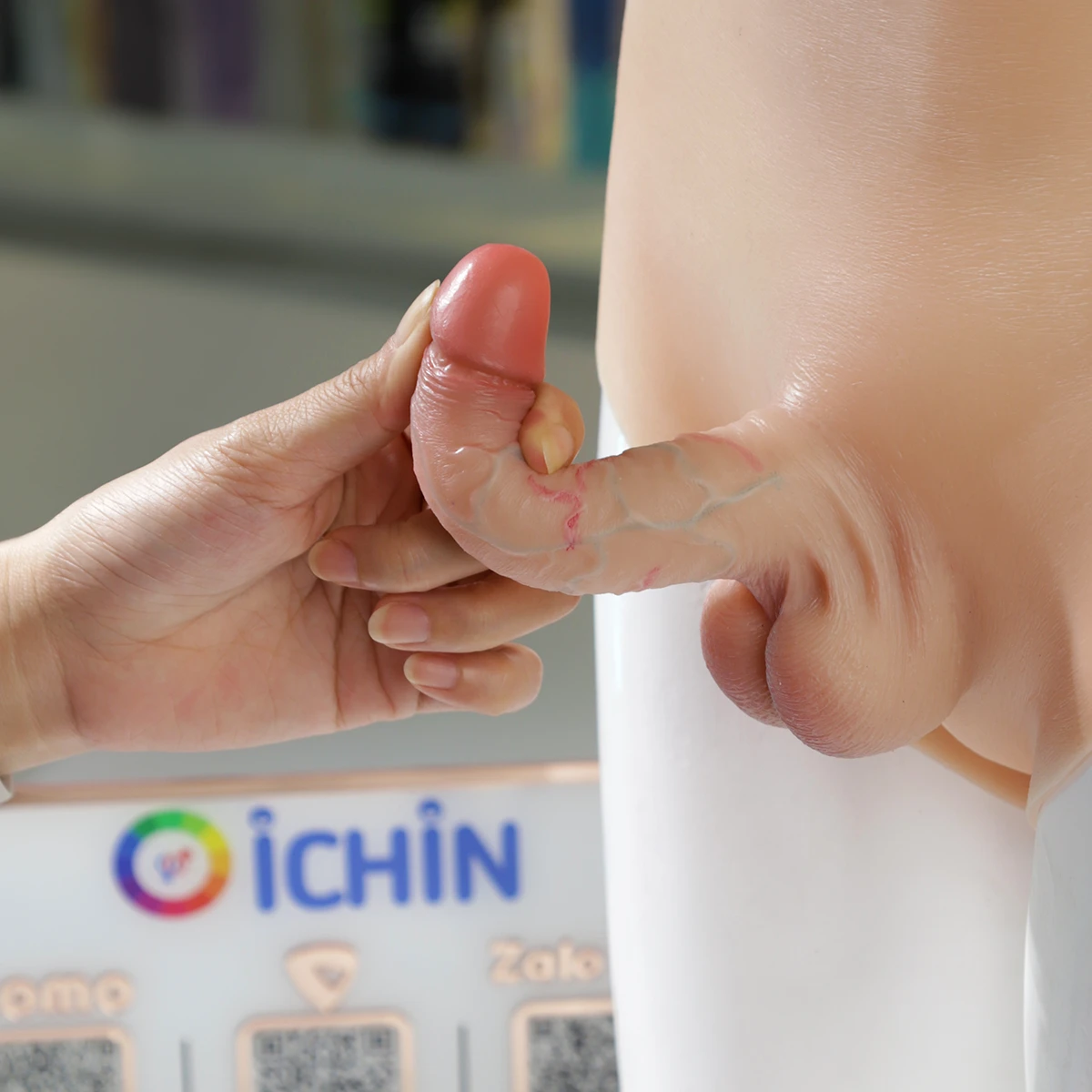 Dương vật giả dạng quần Les JIUAI mềm mịn tự nhiên hấp dẫn