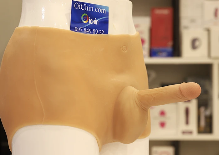 Quần lót dương vật Yunman mềm nhỏ cho Lesbian quyến rũ