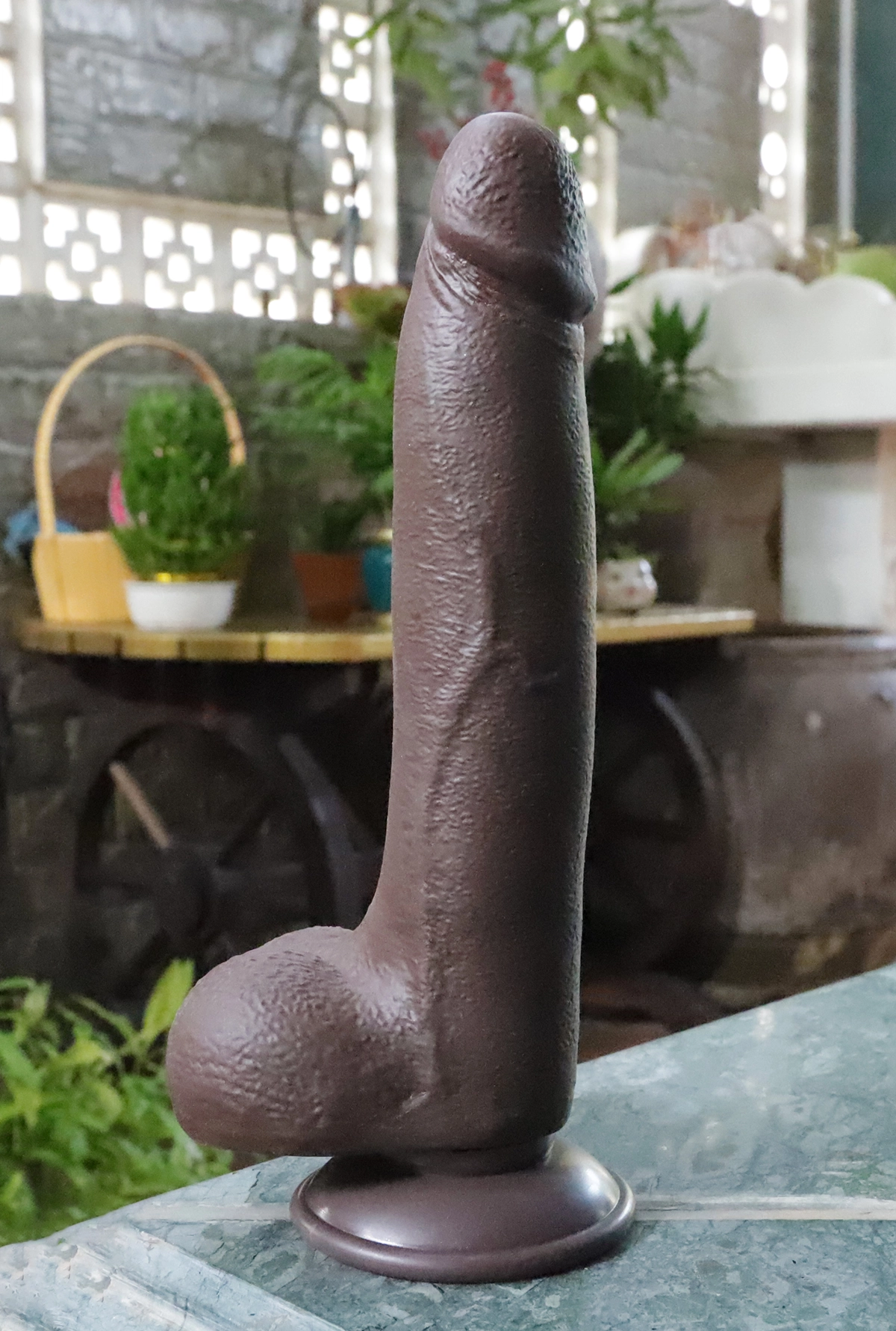 Lovetoy Dương vật giả 8.5 inch cao cấp trượt mềm mại hút mắt