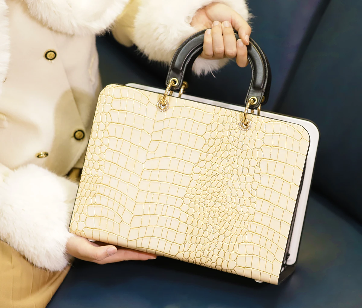 Súng máy Zsex X8 tự động cao cấp ngụy trang túi xách siêu bền