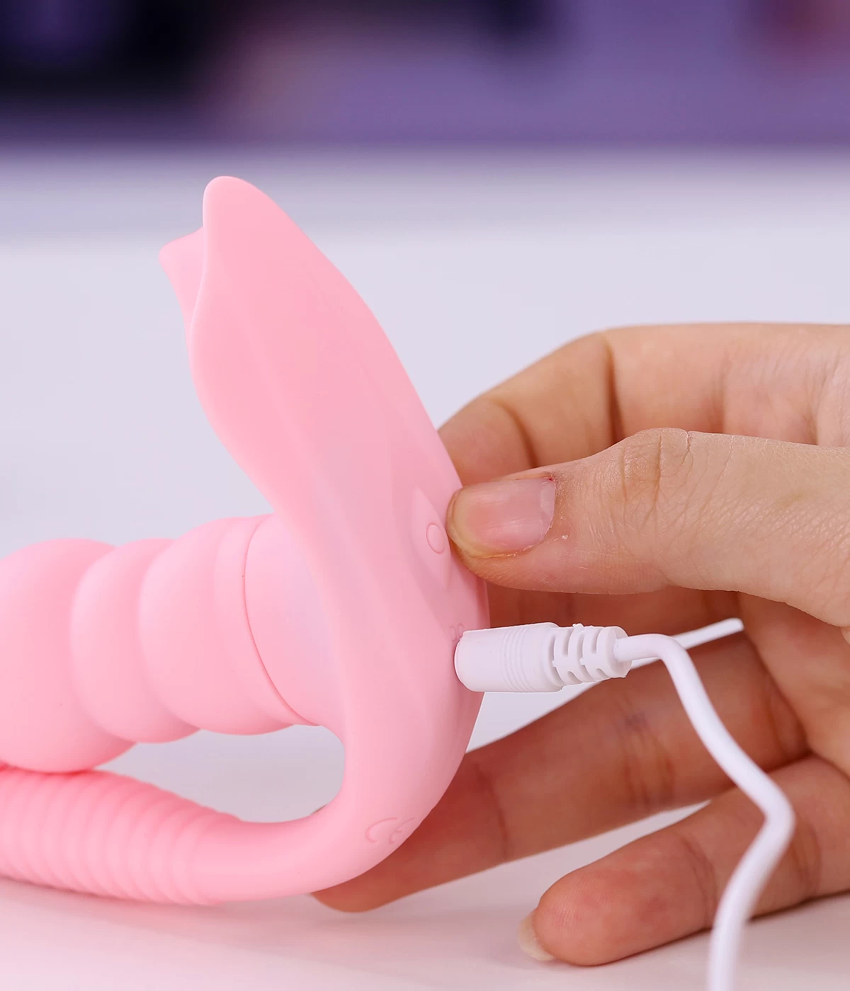 Secwell Caterpillar máy rung liếm 3 điểm kích thích cực mạnh Secwell Caterpillar máy rung liếm 3 điểm kích thích cực mạnh