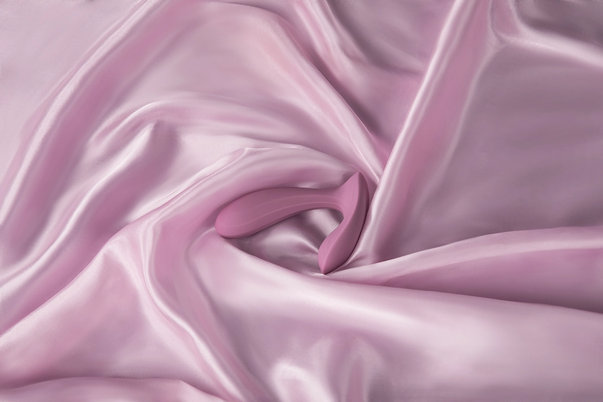 Máy Rung Quần Chip Svakom Erica Điều Khiển App Kích Thích