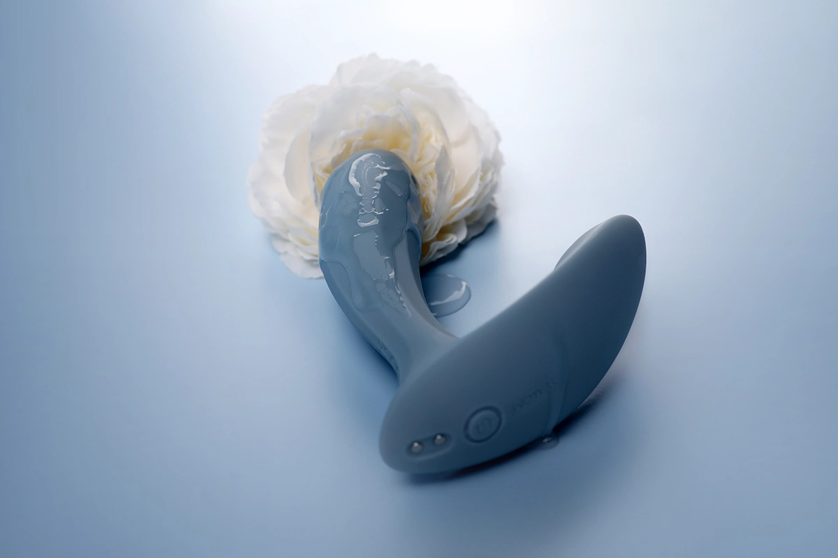 Máy rung quần chip Svakom Erica cao cấp, điều khiển app tiện lợi