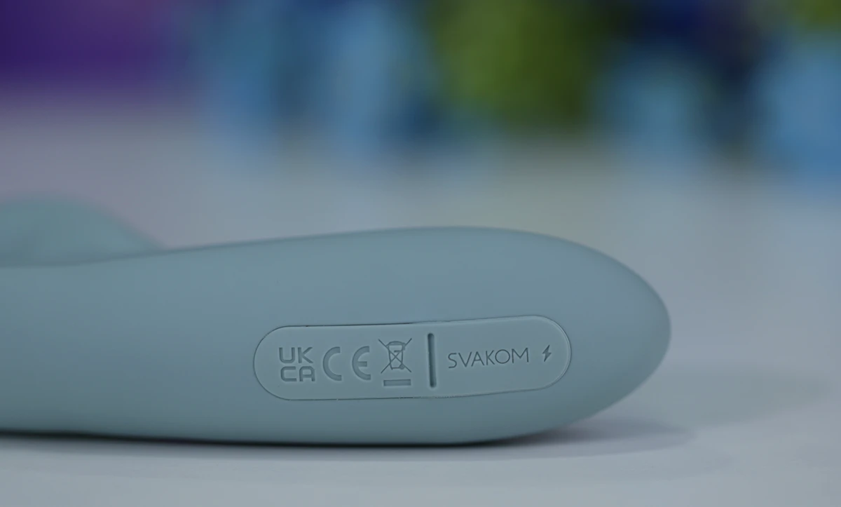 Svakom Chika Dual Stimulating Warming Vibrator for Women