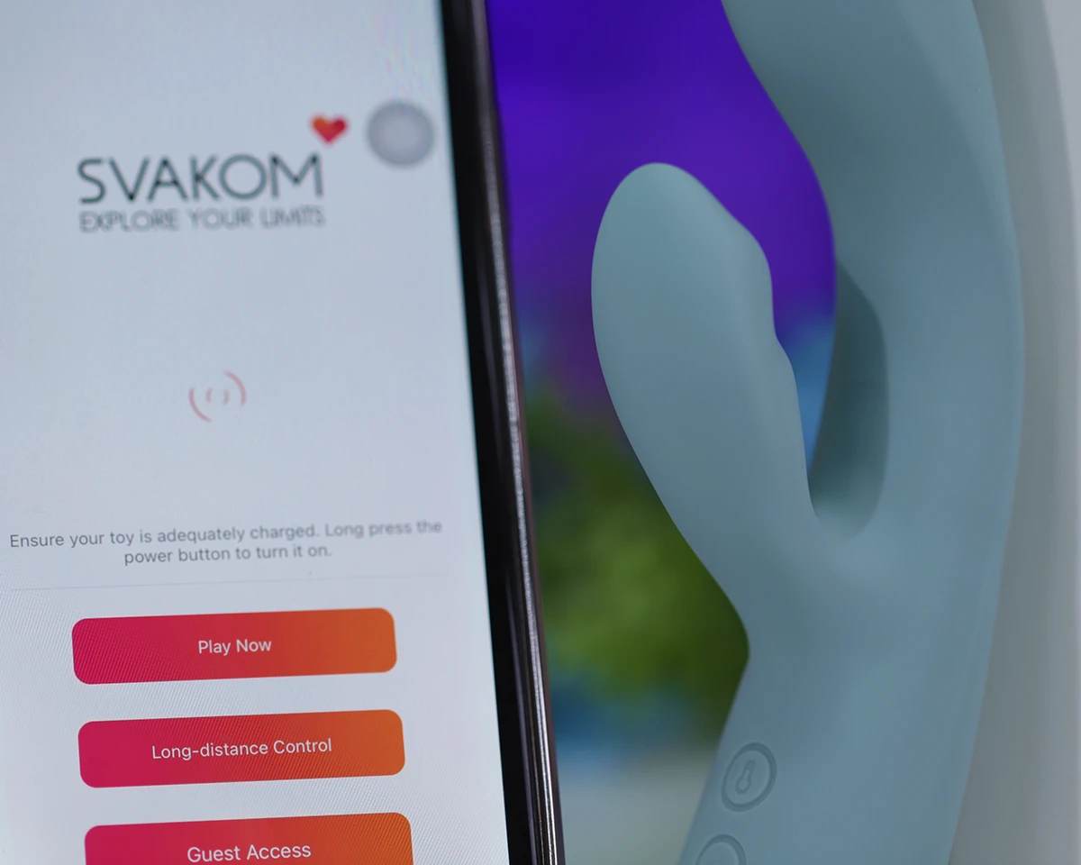 Máy rung Svakom Chika kích thích kép sưởi ấm cho nữ giới