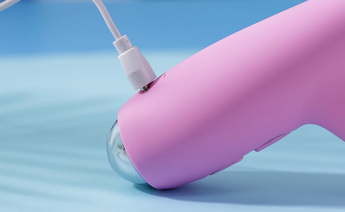  So sánh Nalone Tongue Charm máy massage rung lưỡi kết hợp thụt ngoáy giá sỉ