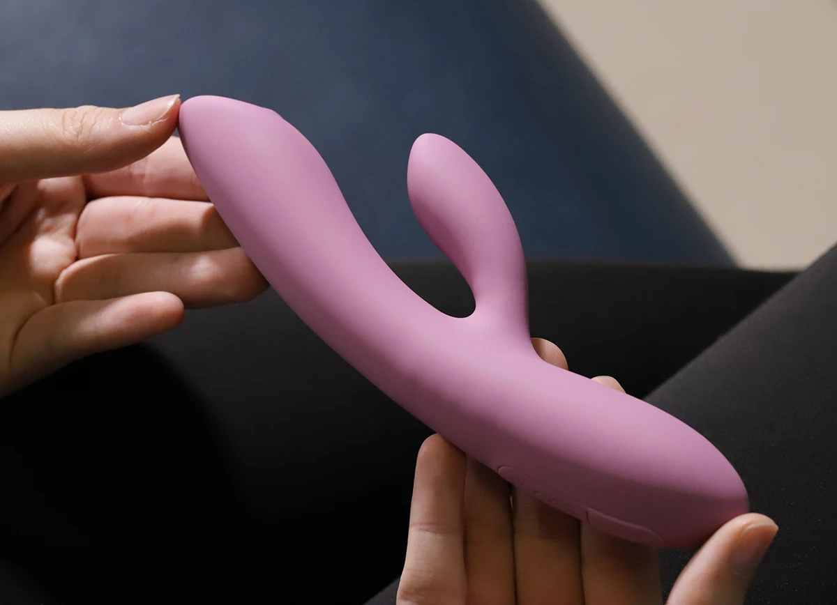 Phân phối Svakom Trysta Neo máy rung App kết hợp bi lăn kích thích điểm G nhập khẩu Phân phối Svakom Trysta Neo máy rung App kết hợp bi lăn kích thích điểm G nhập khẩu