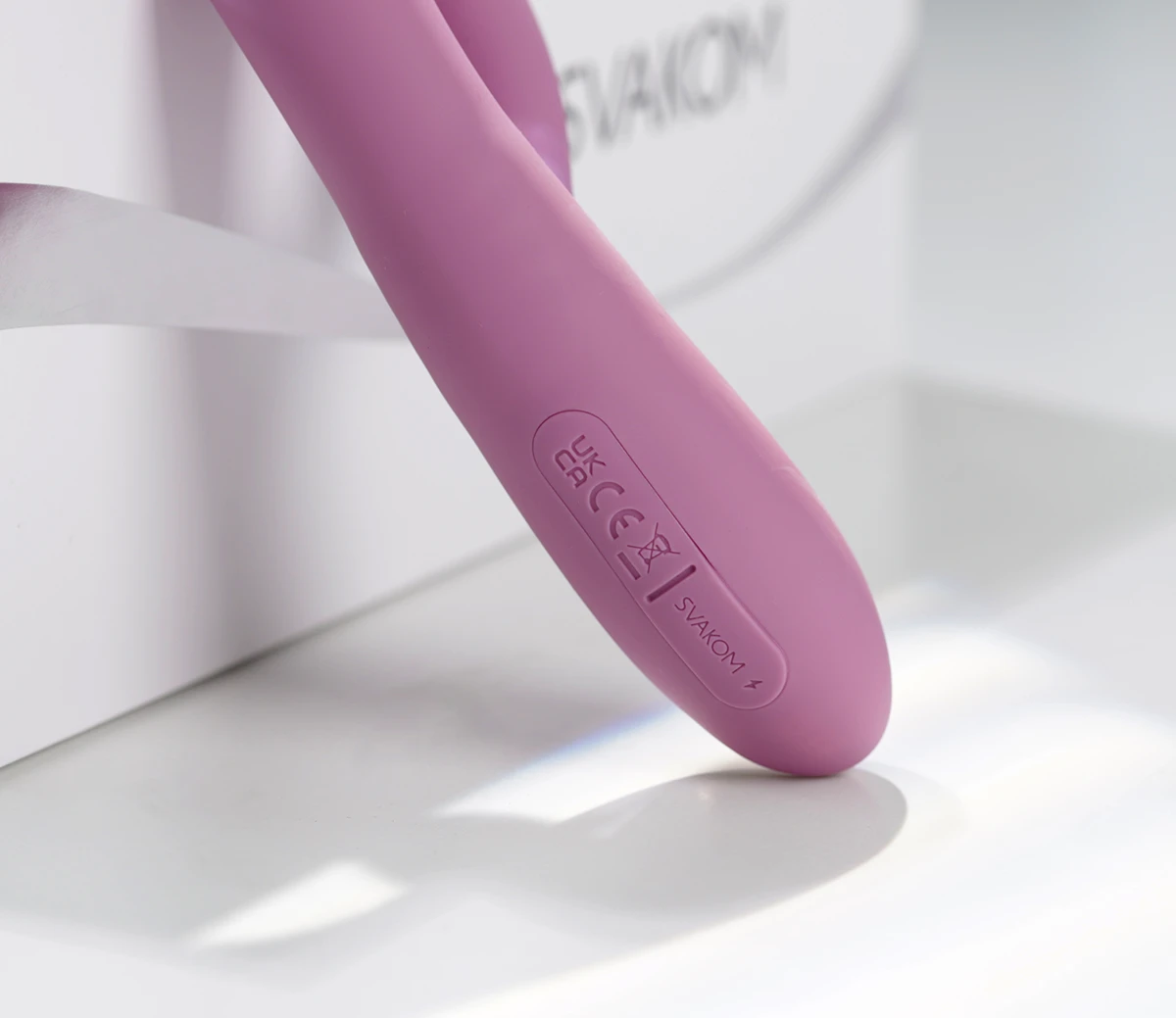 Phân phối Svakom Trysta Neo máy rung App kết hợp bi lăn kích thích điểm G nhập khẩu Phân phối Svakom Trysta Neo máy rung App kết hợp bi lăn kích thích điểm G nhập khẩu