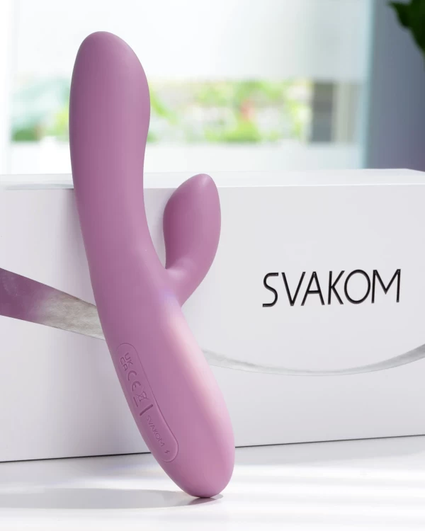 Svakom Trysta Neo máy rung App kết hợp bi lăn kích thích điểm G