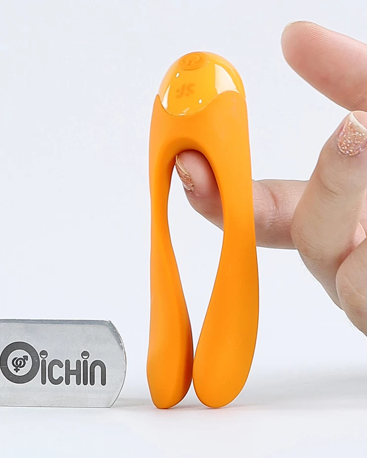 Satisfyer Candy Cane nipple and clitoral vibrator unique design