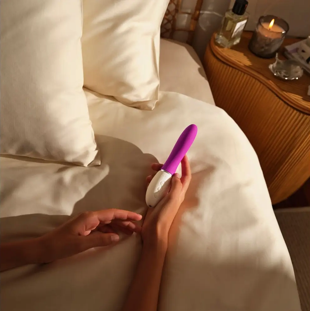 Lelo Liv 3 rung điểm G kết nối app công nghệ tình dục hiện đại cao cấp