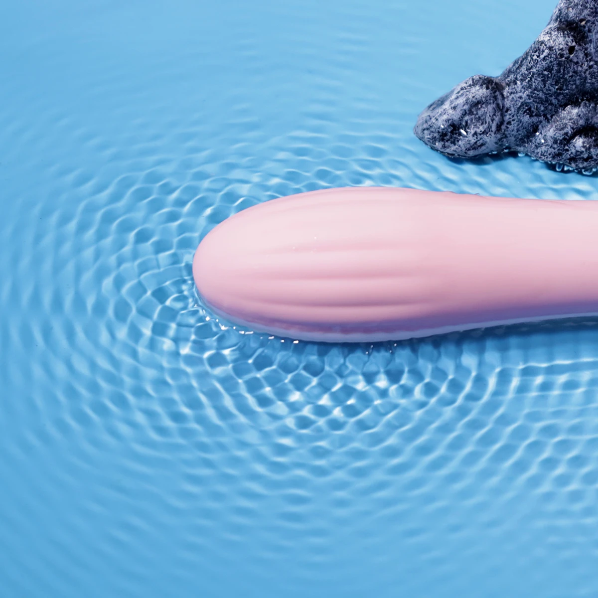 Chày rung 2 đầu Lilo Eros Stick toả nhiệt ấm, 10 chế độ rung đa dạng