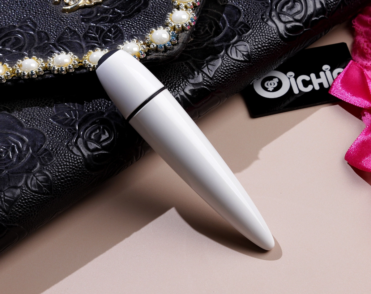 Lovetoy IJOY Power Play Mini 10 chế độ rung mini chống ồn tiện dùng