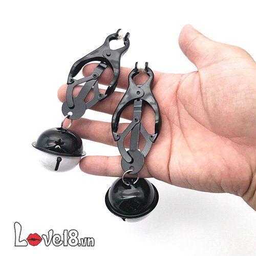 Bộ kẹp núm vú bạo dâm lục lạc đặc biệt kích thích cảm giác