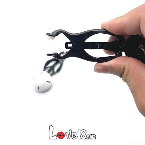 Bộ kẹp núm vú bạo dâm lục lạc đặc biệt kích thích cảm giác