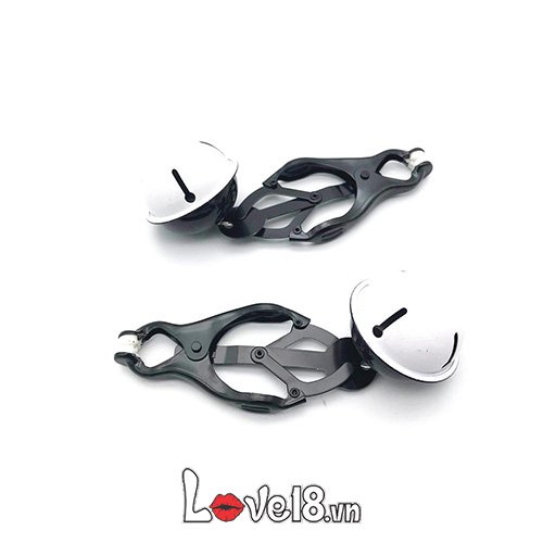 Bộ kẹp núm vú bạo dâm lục lạc đặc biệt kích thích cảm giác
