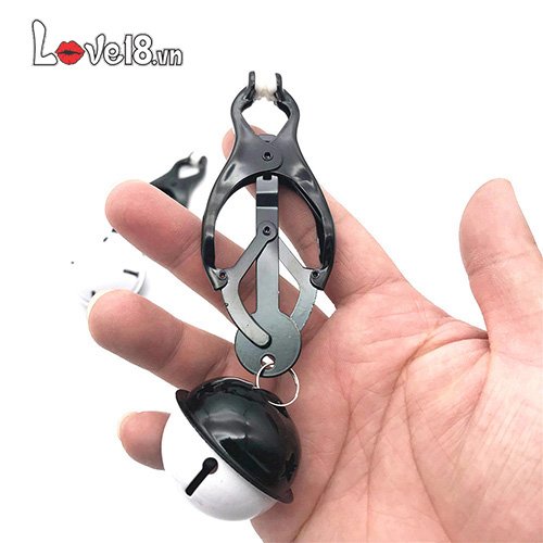 Bộ kẹp núm vú bạo dâm lục lạc đặc biệt kích thích cảm giác