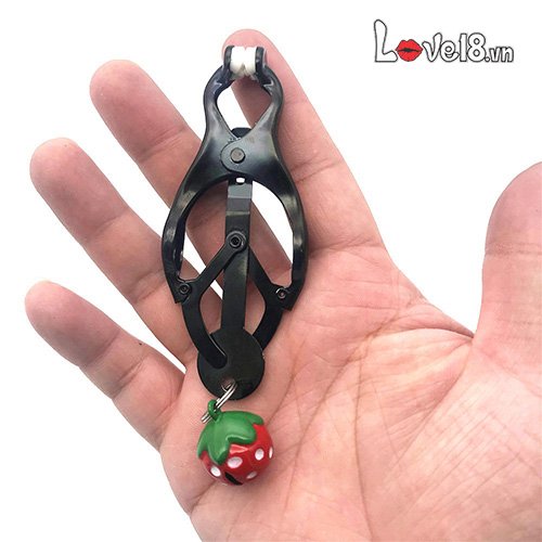 Bộ kẹp nhũ hoa trái dâu lục lạc dễ thương hấp dẫn mua ngay