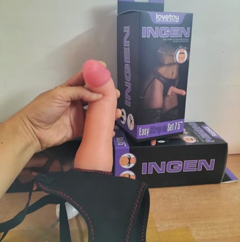 Dương vật giả cao cấp SHP1344 dây đeo tiện lợi cho nam nữ Dương vật giả cao cấp SHP1344 dây đeo tiện lợi cho nam nữ