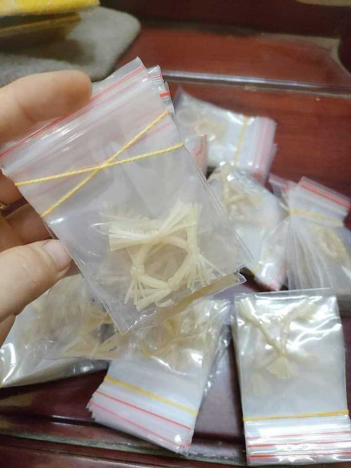 Vong deo rau rong silicon mem min kich thich manh