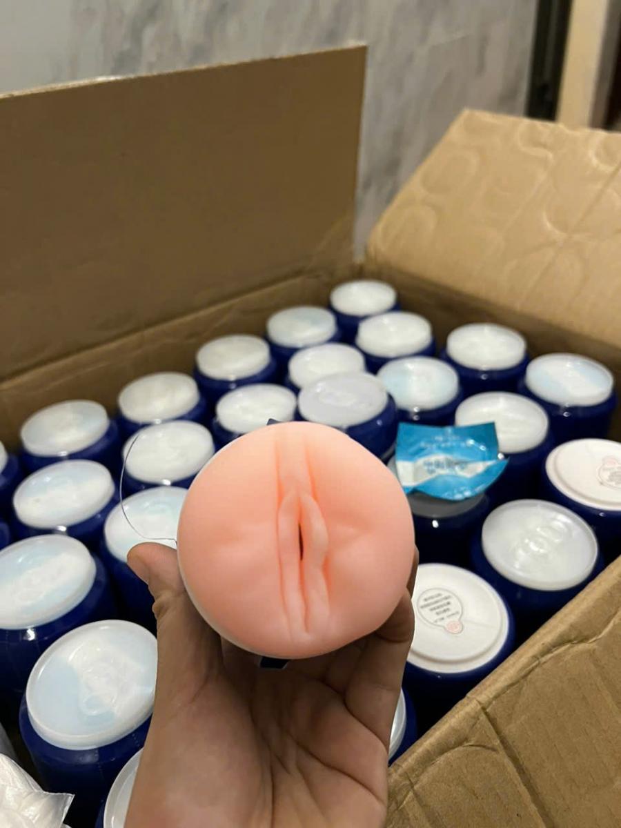 Cốc âm đạo giả ngụy trang lon Pepsi cho cảm giác thật