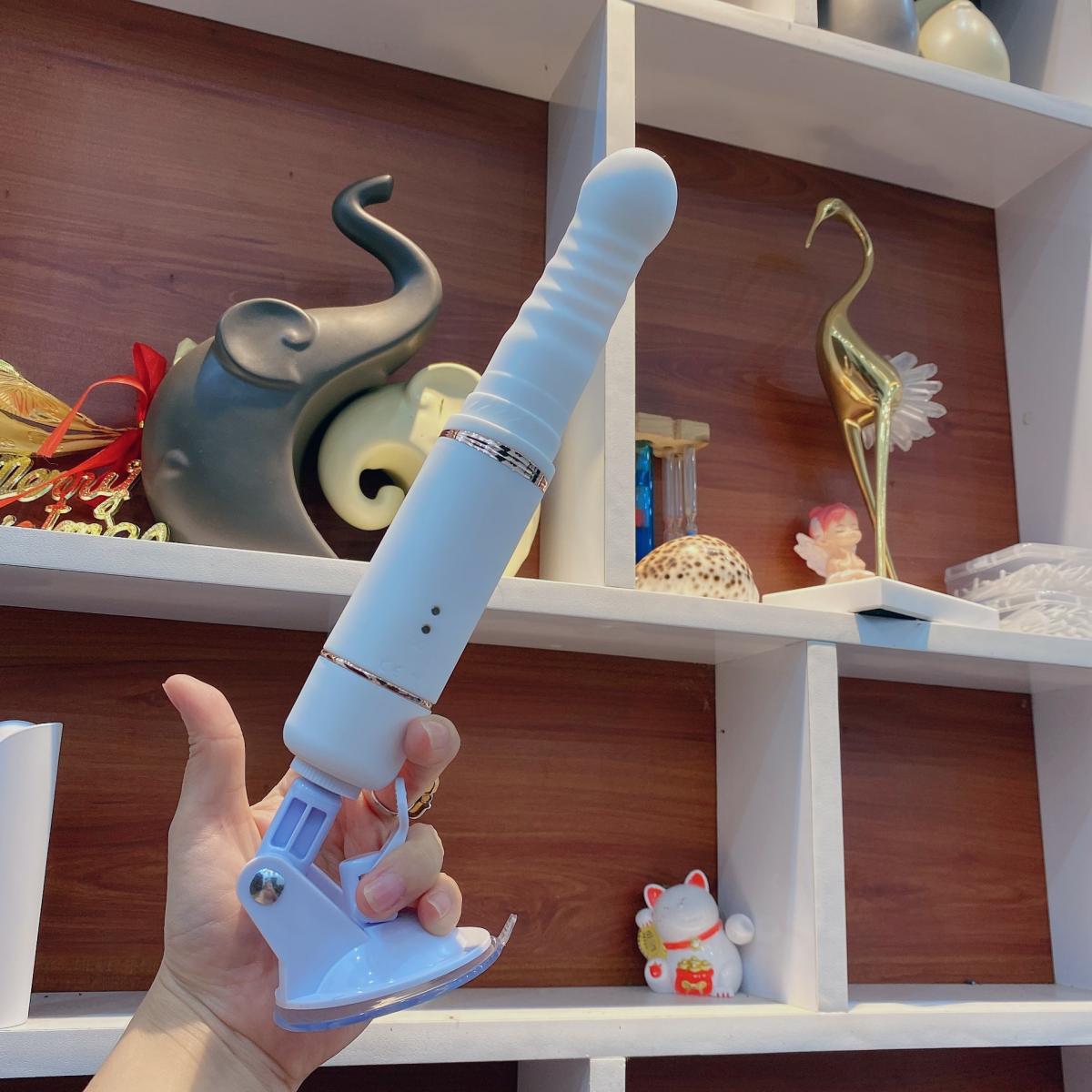 Máy thụt tình yêu điều khiển qua app kích thích khoái cảm