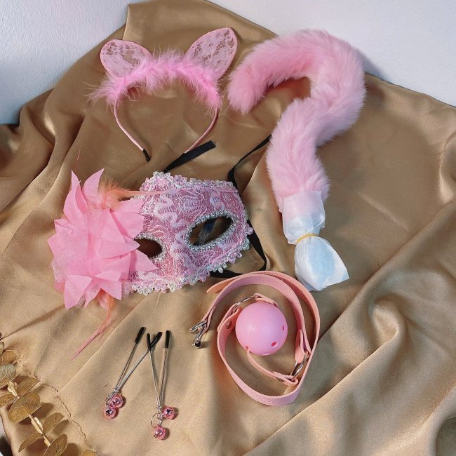 Cosplay hồ ly đa sắc siêu dễ thương hấp dẫn fan yêu thích