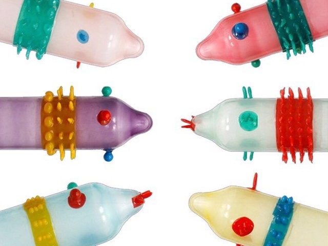 6-in-1 Textured Dotted Condom for Maximum Sensation