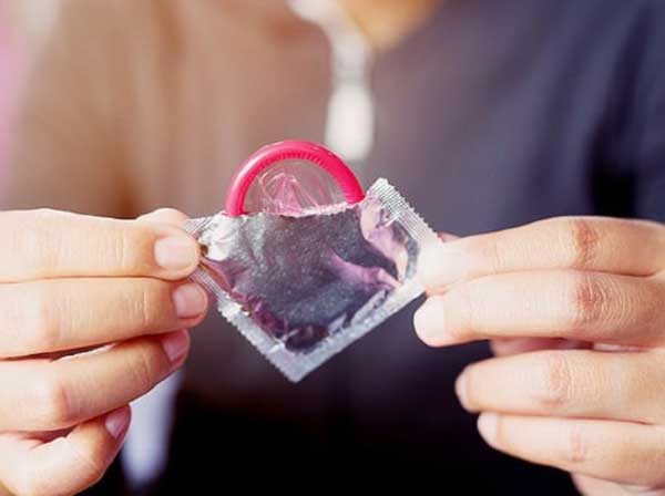 Bao cao su OK Rocmen hương dâu 52mm ôm sát tăng khoái cảm