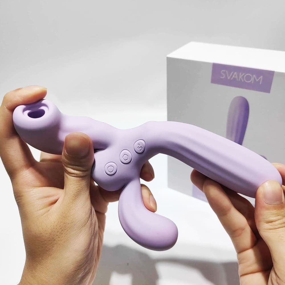 Dương vật giả 3 nhánh xương rồng Svakom Bernice rung hút mạnh mẽ cao cấp